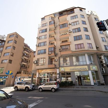 Апартамент За Гости Уют Burgas Ngoại thất bức ảnh