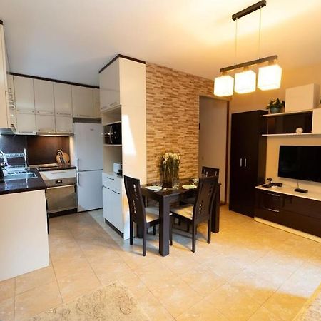 Апартамент За Гости Уют Burgas Ngoại thất bức ảnh